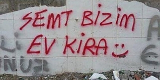 Anlamlı duvar yazıları...