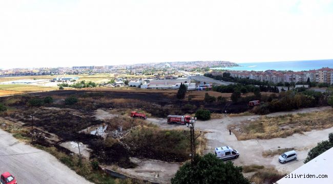 Silivri’de tarla yangını korkuttu