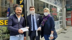 CHP'den vatandaşa ücretsiz maske 