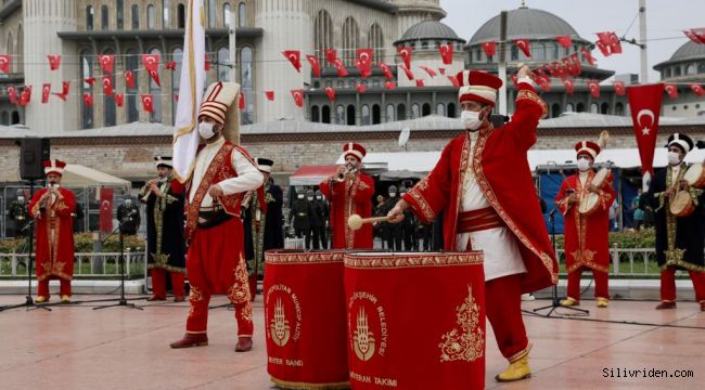 6 Ekim İstanbul’un kurtuluşu Taksim’de kutlandı