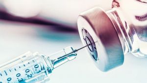 Kanser hastaları COVID-19 aşısını olmalı mı?