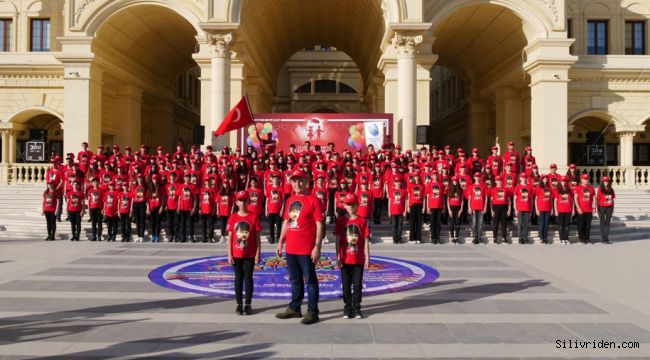 “Çağdaş ve aydınlık yolda ilerleyen bir nesil olarak yetiştirmeliyiz” 