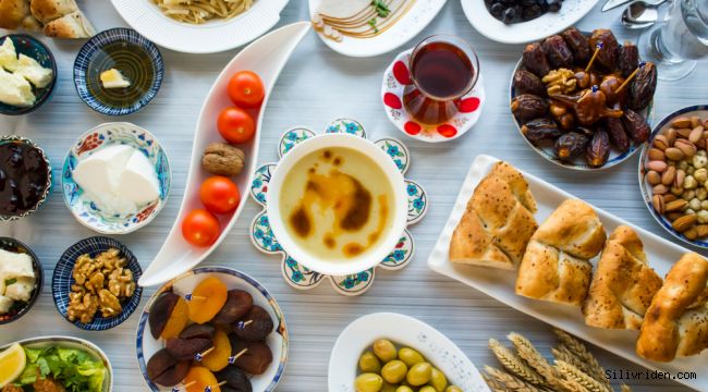 Sağlıklı iftar tabağı için 8 öneri!