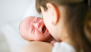 Bebeklerde reflü nasıl anlaşılır sık sık kusuyorsa dikkat!