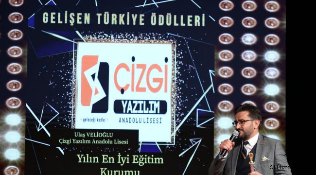 Çizgi Yazılım Lisesi'ne ödül