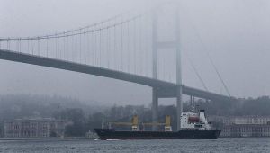 İstanbul Boğazı sis nedeniyle gemi trafiğine kapatıldı