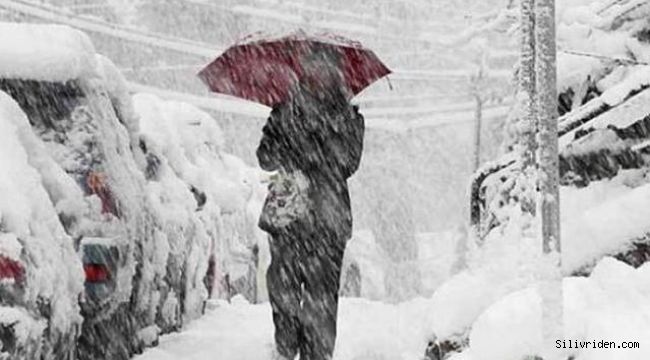 AKOM'dan İstanbul için kar yağışı uyarısı: Bu gece 22.00'den itibaren etkisini gösterecek