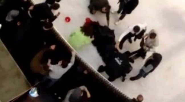 İstanbul'da AVM'de intihar şoku