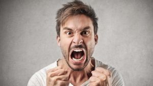 Öfkelenmek felce neden oluyor