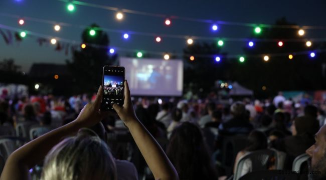 Silivri'de yazlık sinemaya yoğun ilgi