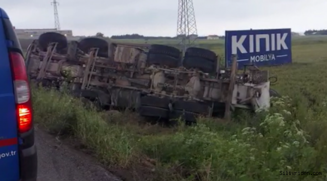 Silivri’de devrilen beton mikserinin sürücüsü hayatını kaybetti