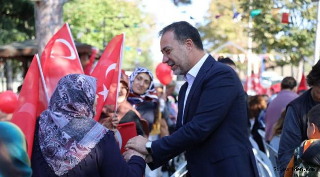 Başkan Yılmaz Kavaklı'da kadınlarla buluştu