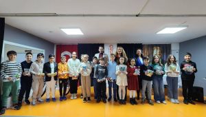 Başarılı öğrenciler ödüllendirildi