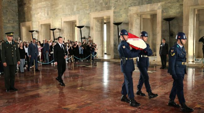 Başkan Balcıoğlu Anıtkabir'i ziyaret etti