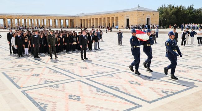 Başkan Balcıoğlu Anıtkabir'i ziyaret etti