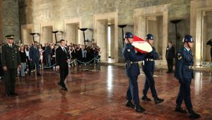 Başkan Balcıoğlu Anıtkabir'i ziyaret etti