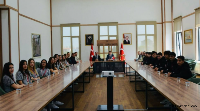 Voleybol şampiyonlarından Kaymakam Toğan’a ziyaret