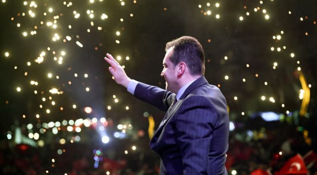 Silivri’de 29 Ekim Coşkusu: Fener Alayı ve Pau Konseriyle tarihi kutlama