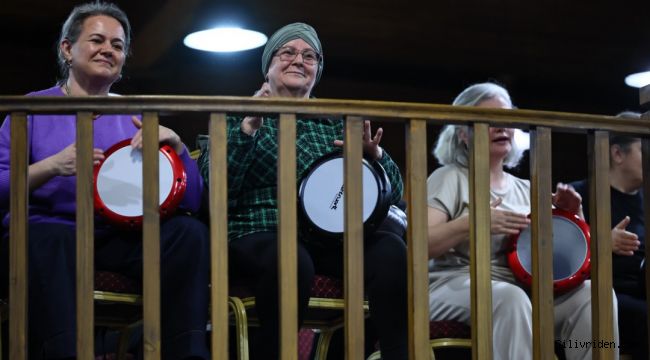 Başkan Balcıoğlu, Ritim Perküsyon kursiyerleriyle bir araya geldi