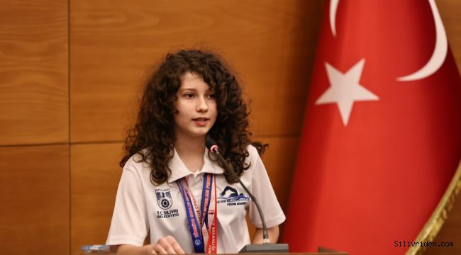 Milli Sporcu ödülünü Berat’a bağışladı