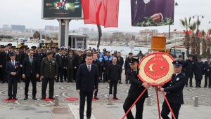 18 Mart törenlerinde çelenk sunumu gerçekleştirildi