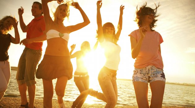 Bizimköy plajında dj parti ve dans şov yapılacak