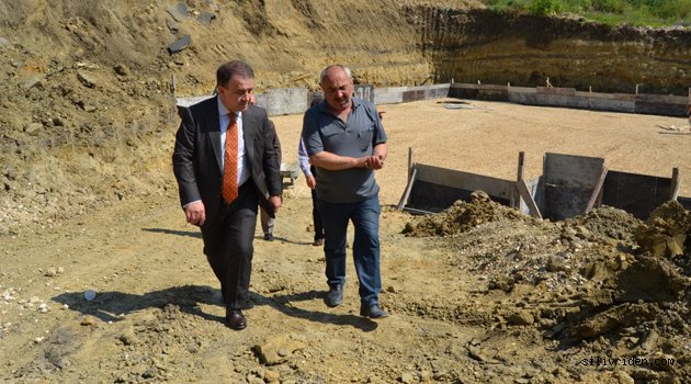 Işıklar Cemevi inşaatını inceledi