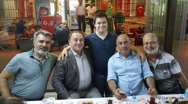 Işıklar sokak iftarlarında