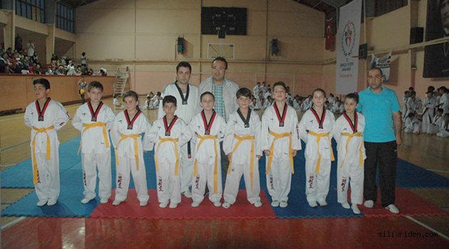 Silivri Taekwondo Kulübü'nde kuşak heyecanı!