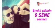 Bıyıklı çiftinin 9 sene sevinci!